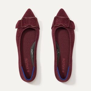 Rothy's ReVelvet Emblem Point in Syrah NWT. Size 9.